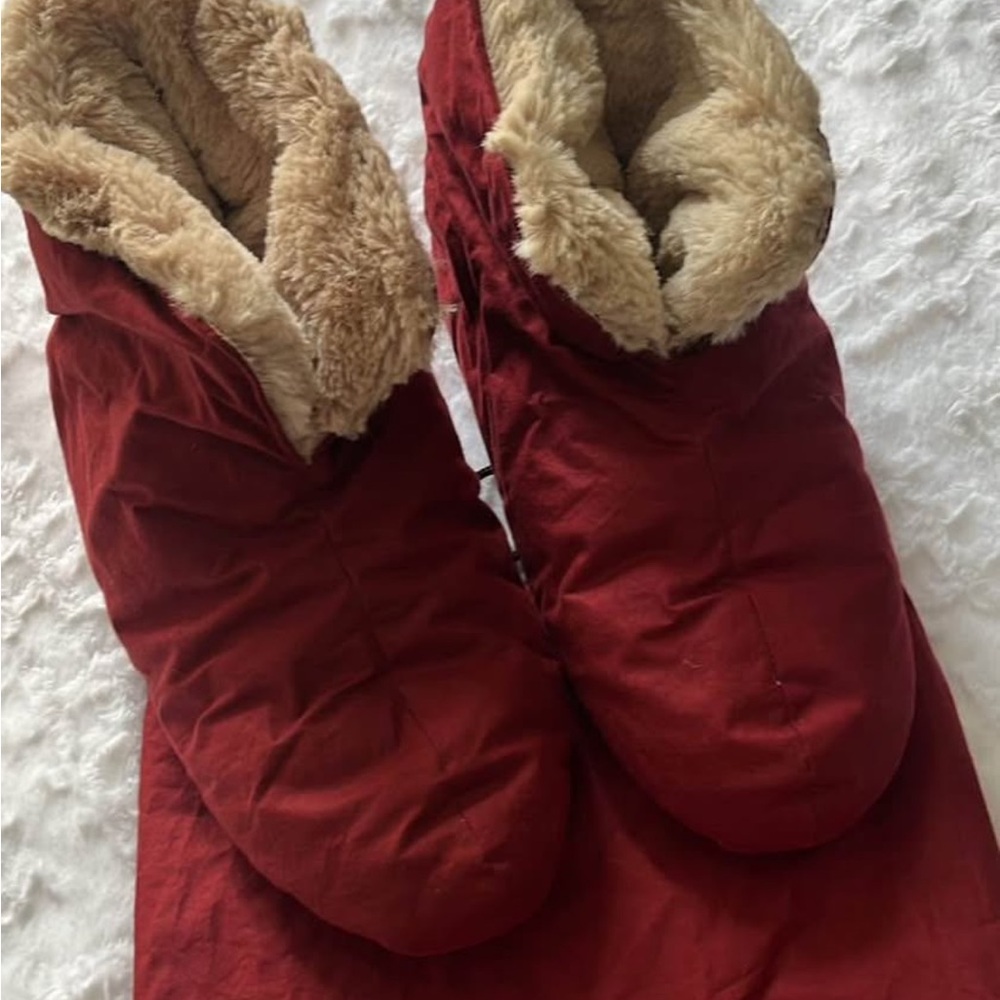 ULTIMATE LUXURY PLUSH FOOT DUVETS by Restoration Hardware